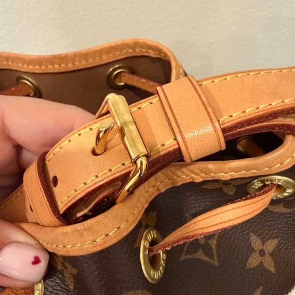 Louis Vuitton- Petit Noé Monogram canvad bucket bag - Picture 9 of 10